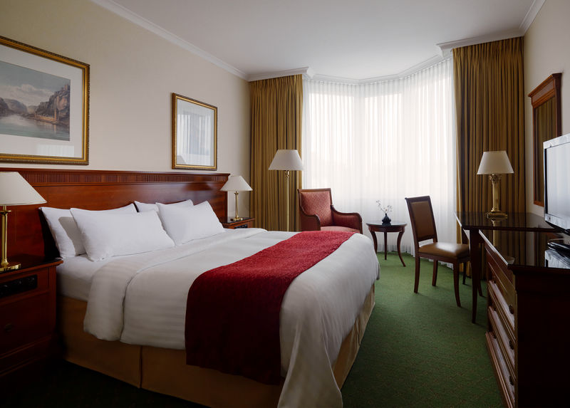 File:Deluxe king.jpg